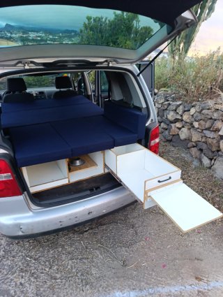 Volkswagen Touran 2006 camperizado
