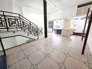 Local comercial en venta en Centro en Almería