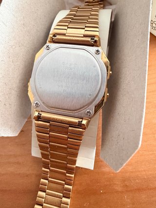 Casio A700 Dorado
