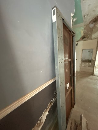 Puerta Antiocupas Metálica Reforzada