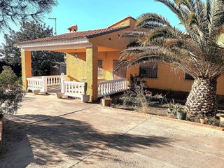 Chalet en venta en Los Felipes - Corral de Carmelo en Chiva
