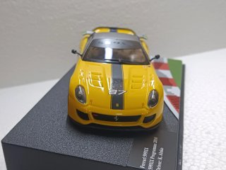 Coche 1:43 Ferrari 599XX