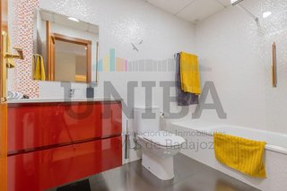 Casa adosada en venta en Huerta Rosales - Valdepasillas en Badajoz