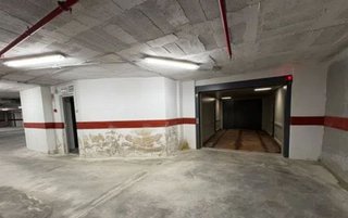 Garaje en venta en Carolinas Bajas en Alicante