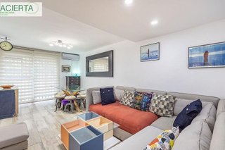 Piso en venta en Crta. De la Sierra en Granada