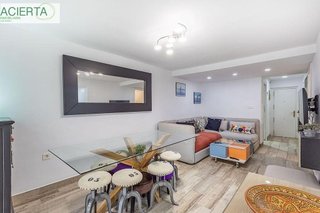 Piso en venta en Crta. De la Sierra en Granada