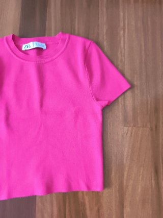 Camiseta Zara fucsia Manga Corta