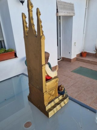 Corazón de Jesús sentado en trono