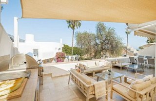 Casa adosada en alquiler en Los Naranjos - Las Brisas en Marbella