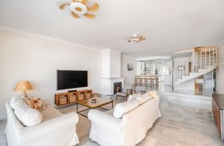 Casa adosada en alquiler en Los Naranjos - Las Brisas en Marbella