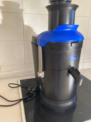 Licuadora Máxima Juicer 7200 RPM Negra Profesional