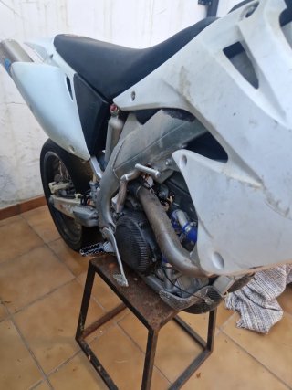 Honda CRF 450R Supermotard Blanca