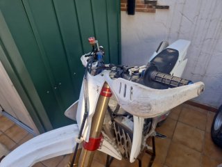 Honda CRF 450R Supermotard Blanca