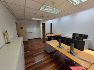 Oficina en alquiler en Serraparera en Cerdanyola del Vallès