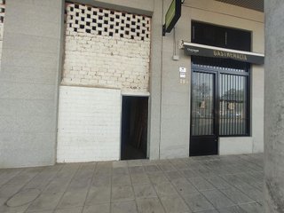 Local comercial en alquiler en Arco Norte - Avda. España en Dos Hermanas