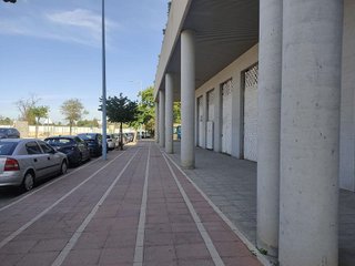 Local comercial en alquiler en Arco Norte - Avda. España en Dos Hermanas