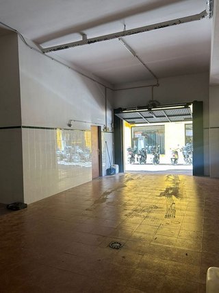 Local comercial en alquiler en Gamarra - La Trinidad en Málaga