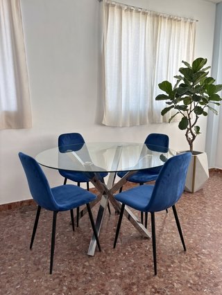 Pack Comedor de Diseño: Mesa Cristal y 4 Sillas!