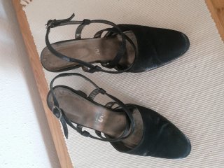 Zapatos salón negros, 37
