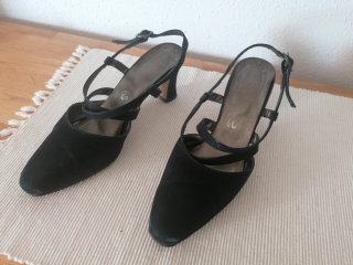 Zapatos salón negros, 37