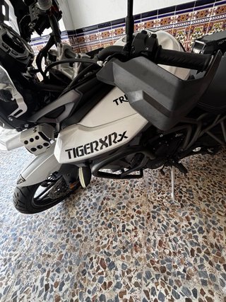 Triumph Tiger 800 2017 XRx A2
