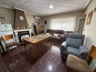 Casa adosada en venta en La Paz-Las Américas en Linares