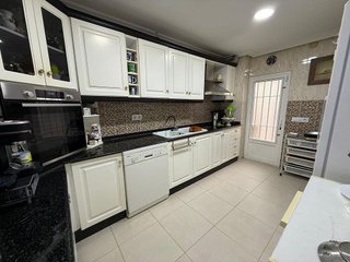Casa adosada en venta en La Paz-Las Américas en Linares