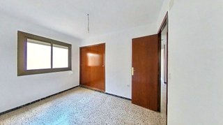Piso en venta en Carolinas Bajas en Alicante