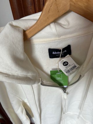 Sudadera con cremallera a estrenar