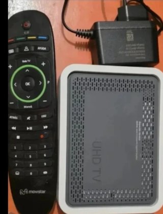 UHD TV  con mando