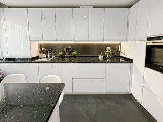 Piso en venta en Torrequebrada en Benalmádena