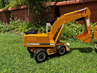 Camiones y excavadoras Bruder sin quitarnieves
