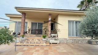 Chalet en venta en Sils