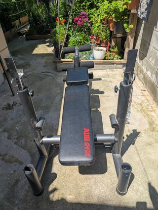Banco de ejercicios AIBI GYM plegable.