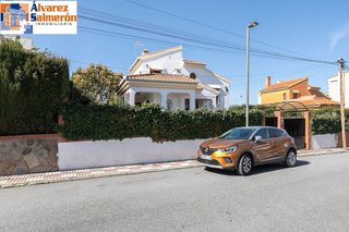 Chalet en venta en Otura