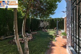 Chalet en venta en Otura