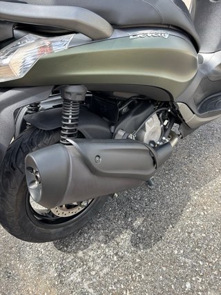 Piaggio Beverly 350 2021 Verde - ¡Reestreno!