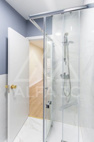 Piso en venta en Miraflores de la Sierra