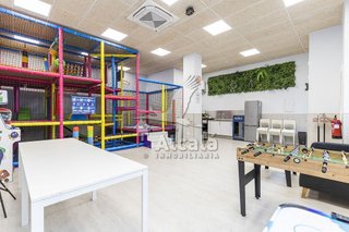Local comercial en venta en Val en Alcalá de Henares
