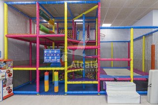 Local comercial en venta en Val en Alcalá de Henares