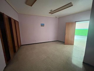 Local comercial en venta en Crevillent