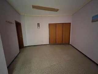 Local comercial en venta en Crevillent