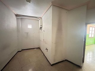 Local comercial en venta en Crevillent