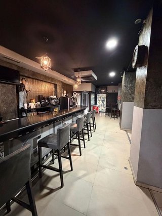 Local comercial en venta en Baeza