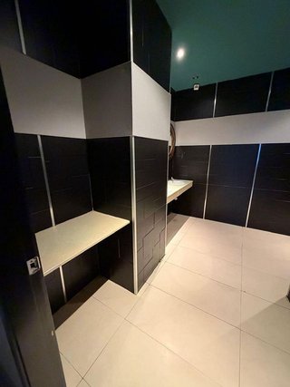 Local comercial en venta en Baeza