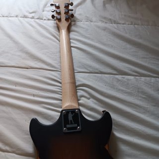 Guitarra Eléctrica SL59 y Amplificador SquierChamp
