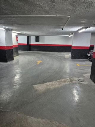 Garaje en venta en Almagro en Madrid