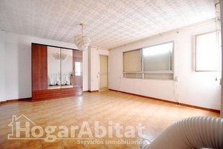 Edificio en venta en Tavernes de la Valldigna