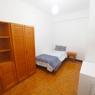 Piso en alquiler en Os Mallos - San Cristóbal en Coruña (A)