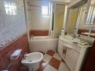 Casa adosada en venta en Colores - Entreparques en Sevilla